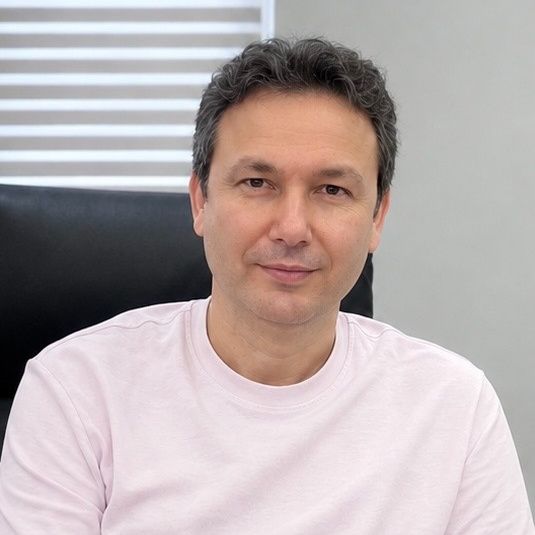 دکتر امیر یمرلی