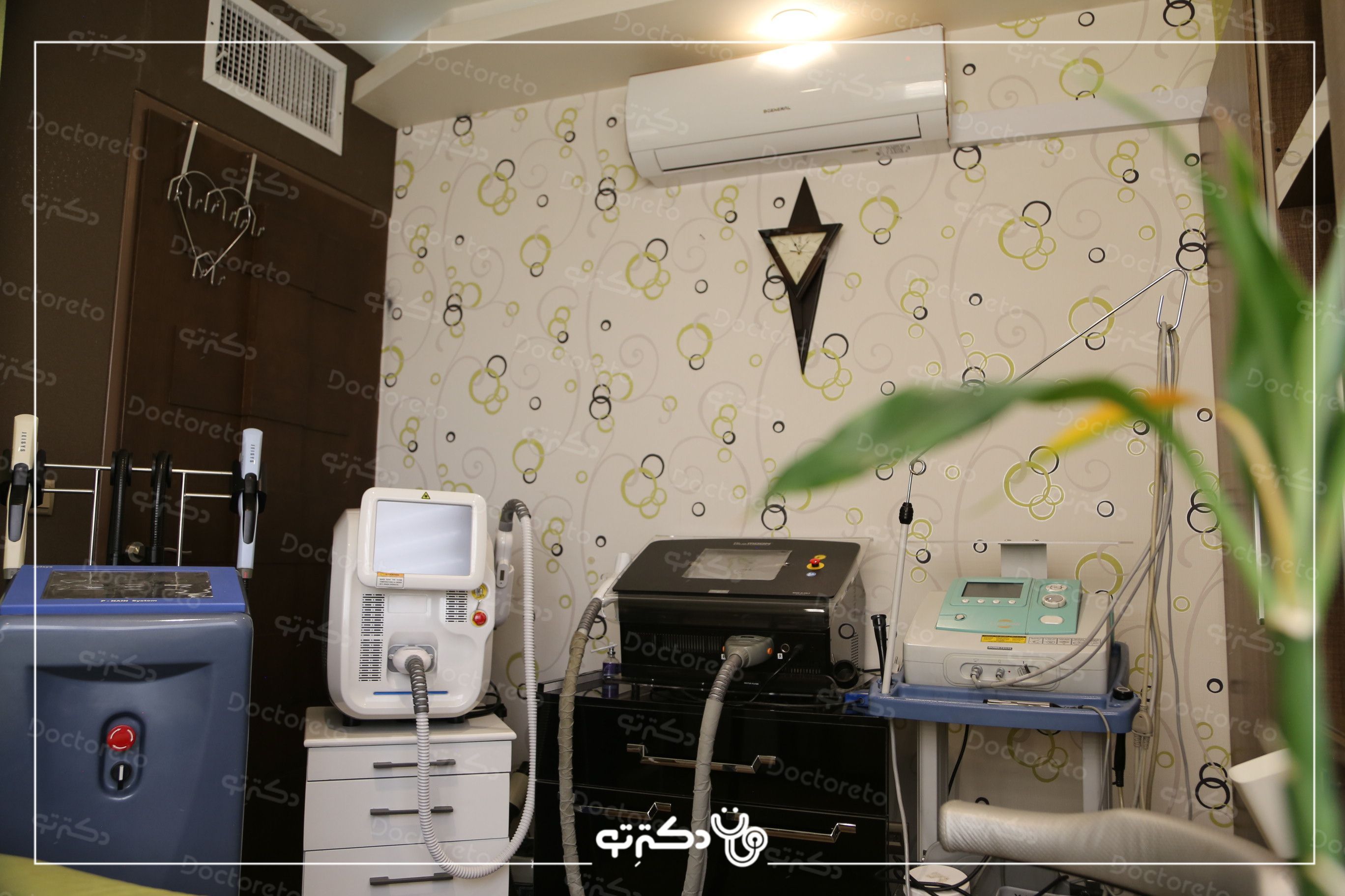 لیزر موهای زائد بانوان (فول بادی) با دستگاه بلومون ایتالیا دکتر مرجان حداد در اصفهان 7