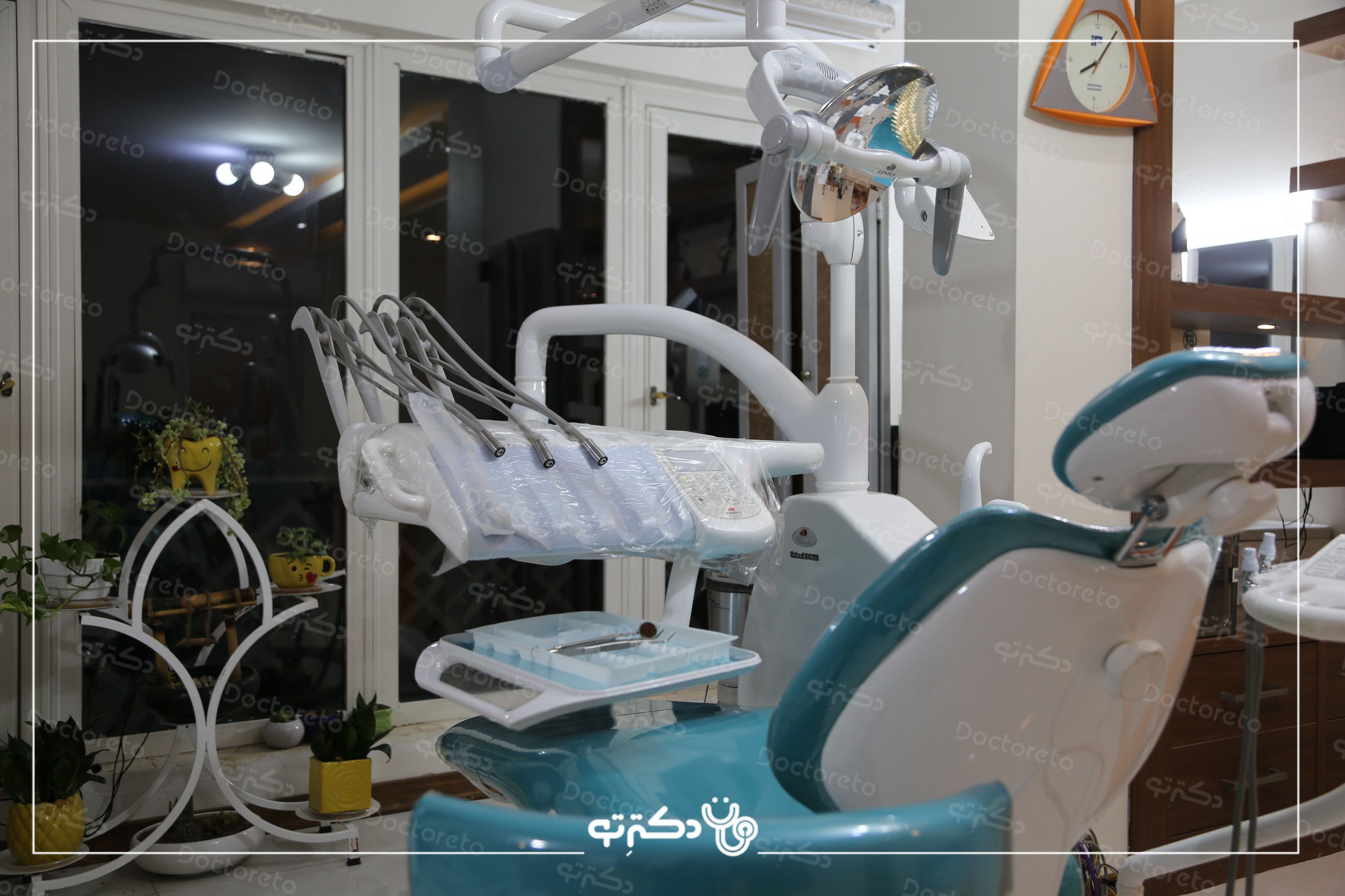روکش دندان PFM (هر واحد) دکتر فرناز فرحناکیان در اصفهان 6