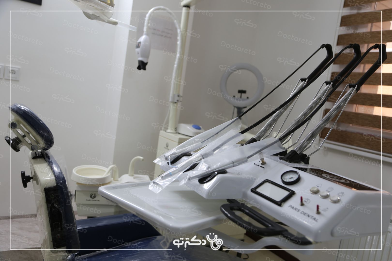 پر کردن دندان یک سطحی با کامپوزیت ژاپنی دکتر فاطمه فقیهی در شیراز 4