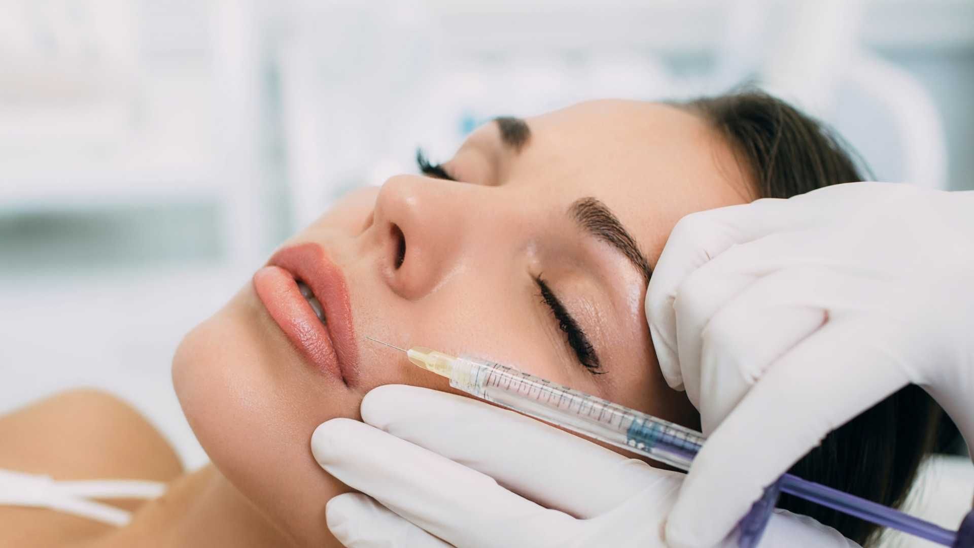 تزریق ژل لب برند رووفیل (1cc)