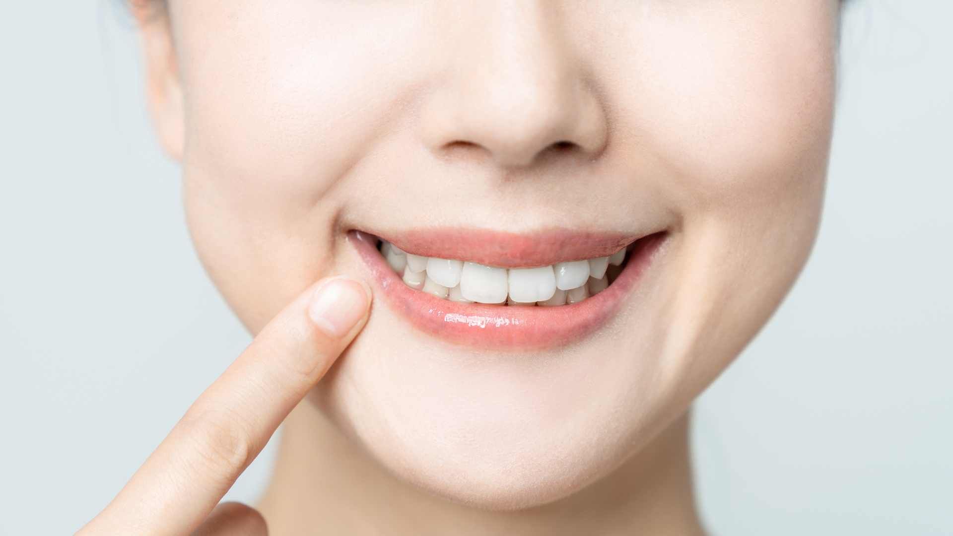پرکردن دندان یک سطحی با کامپوزیت آلمانی
