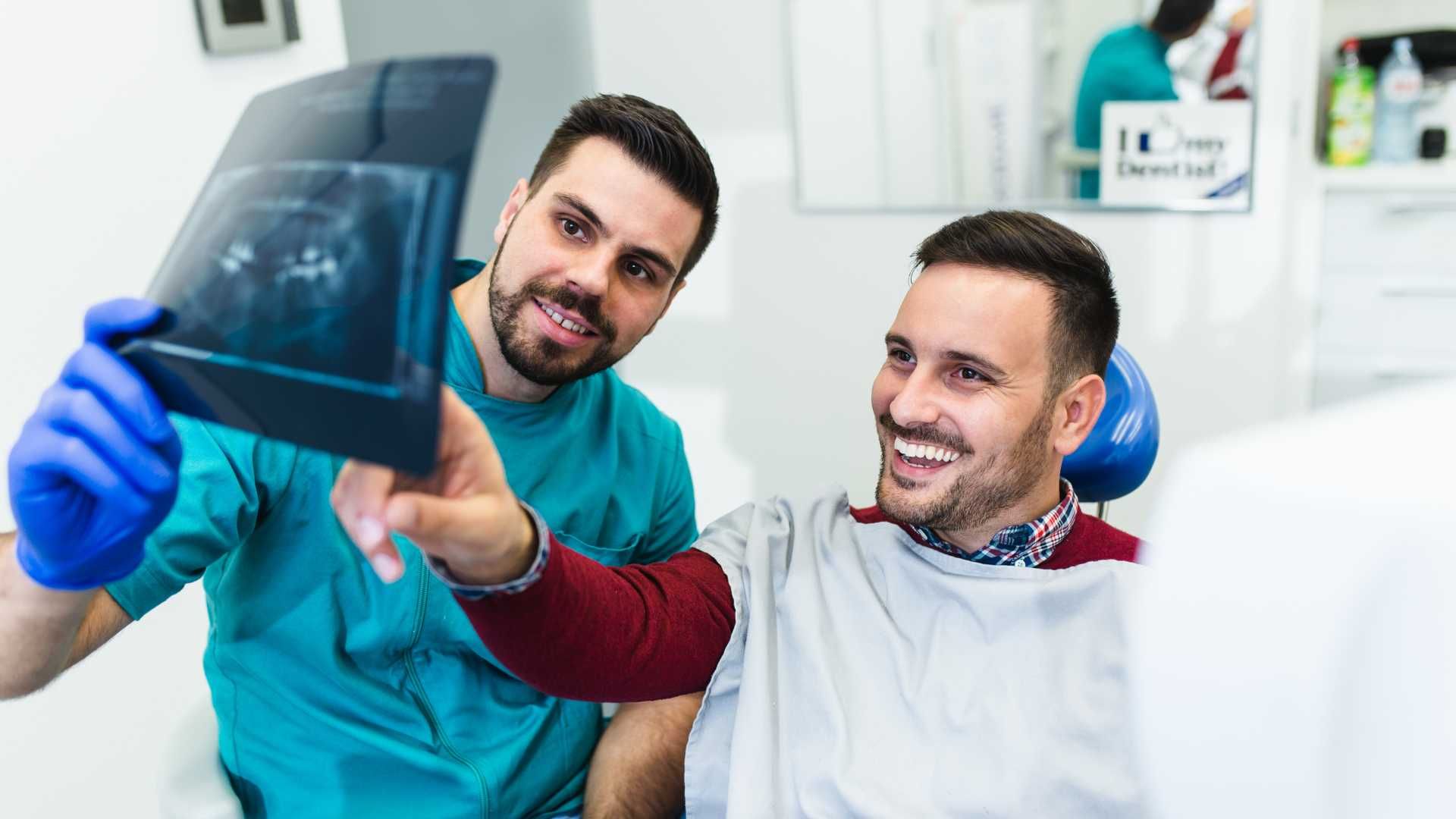 پرکردن دندان شیری یک سطحی با کامپوزیت آمریکایی دکتر طناز نقلاچی در تهران 1