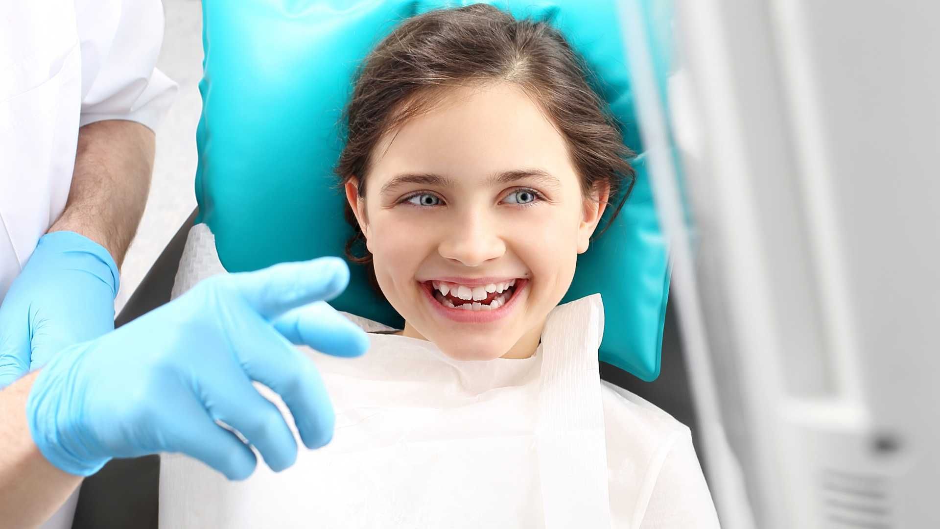 پرکردن دندان شیری یک سطحی با کامپوزیت آلمانی
