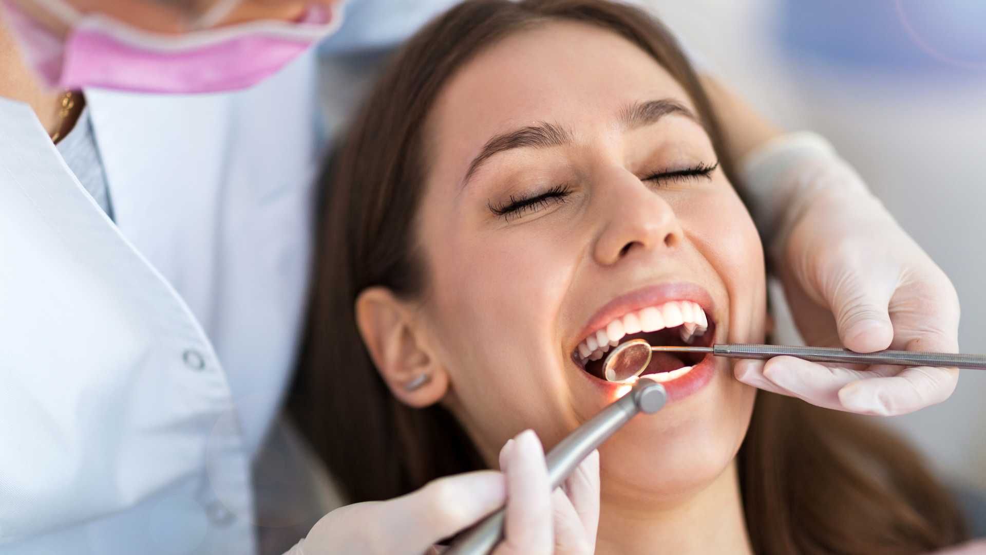 پر کردن دندان دو سطحی با کامپوزیت کره ای