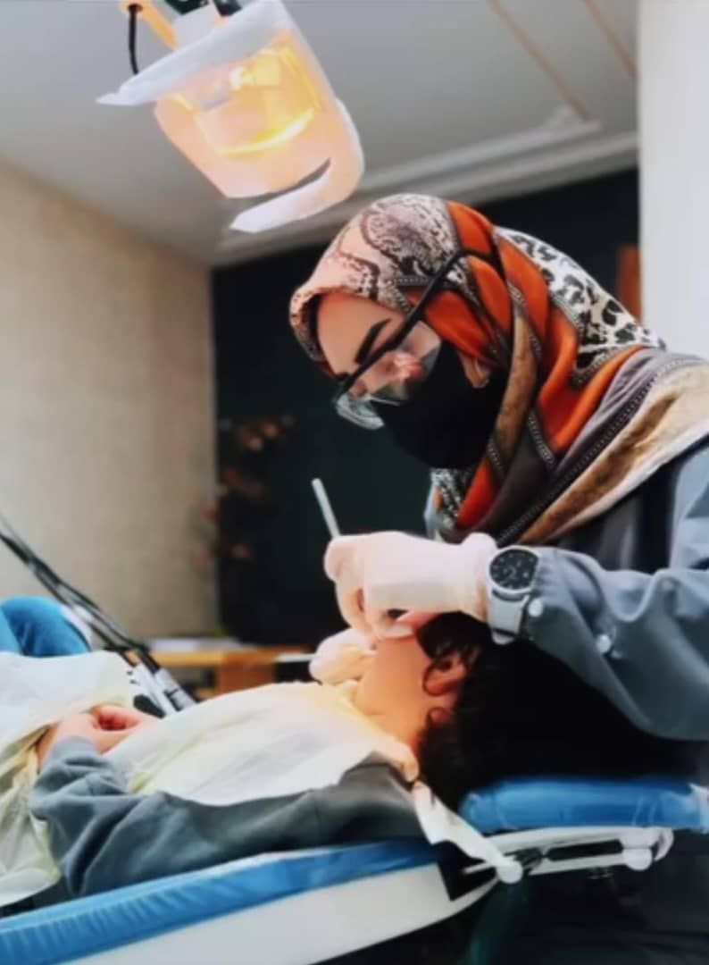 جرم گیری دندان با بروساژ 🦷