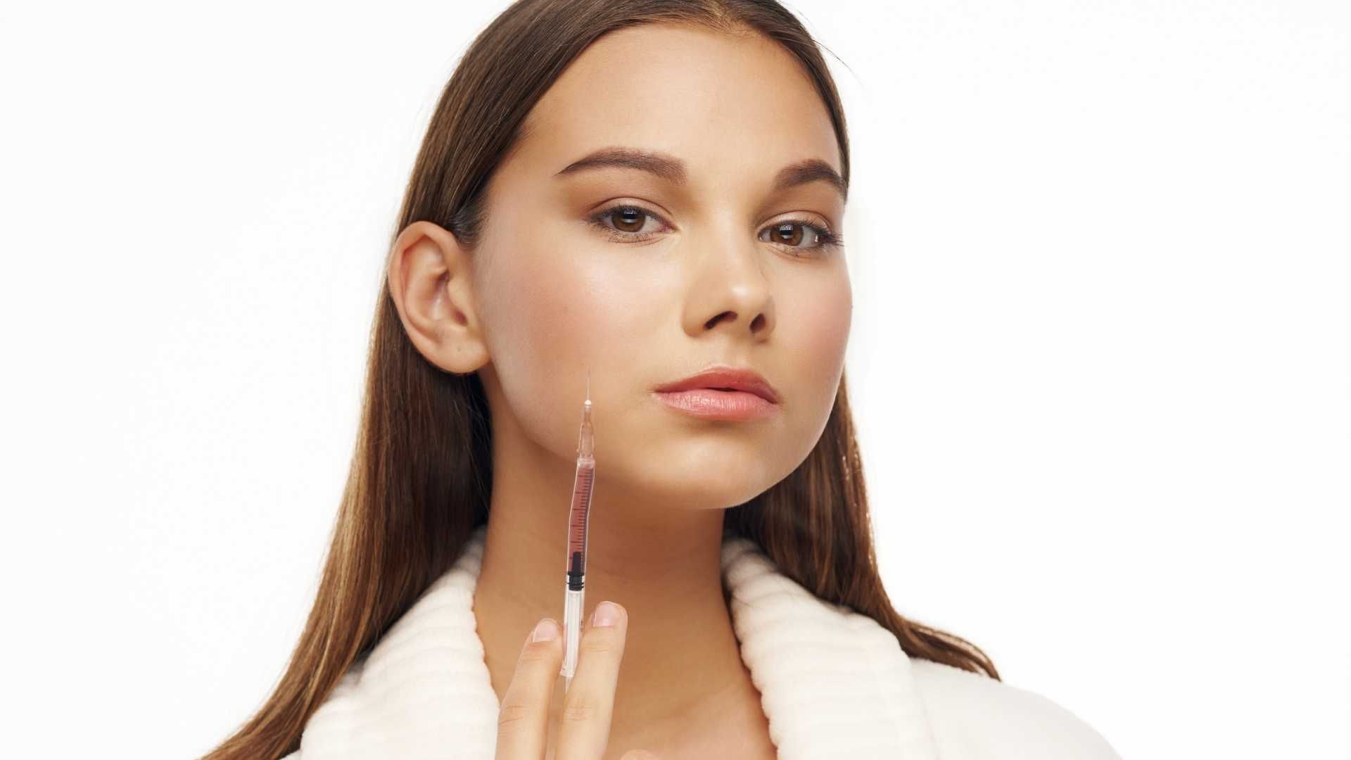 تزریق ژل خط خنده