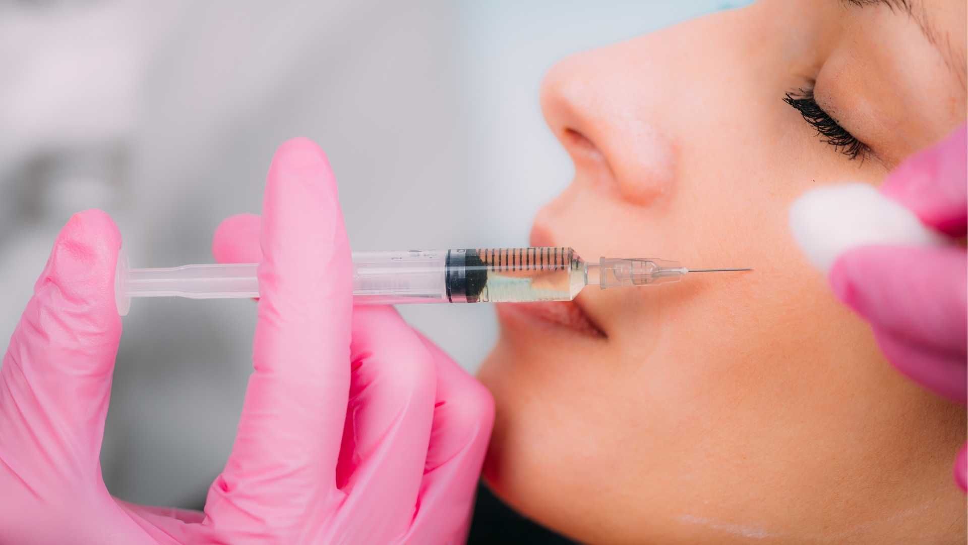 تزریق فیلر گونه