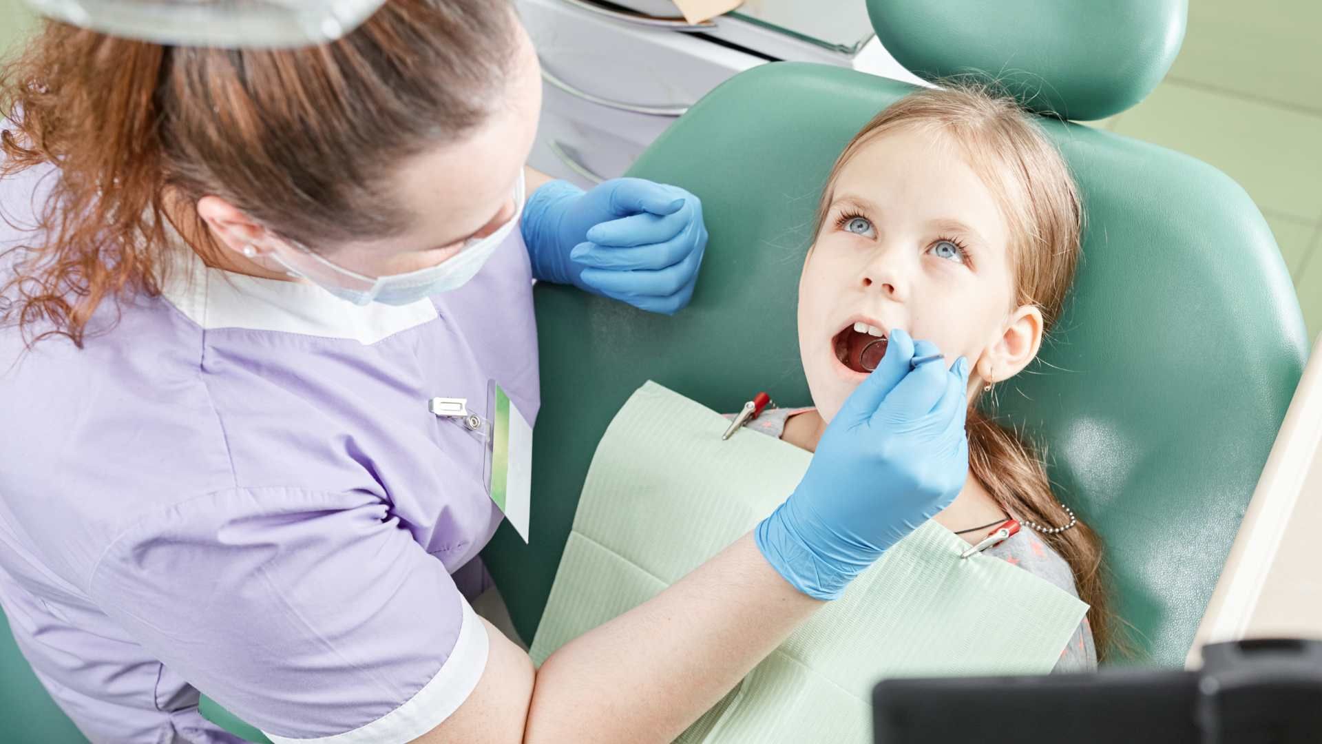 پالپوتومی دندان شیری (هر دندان)