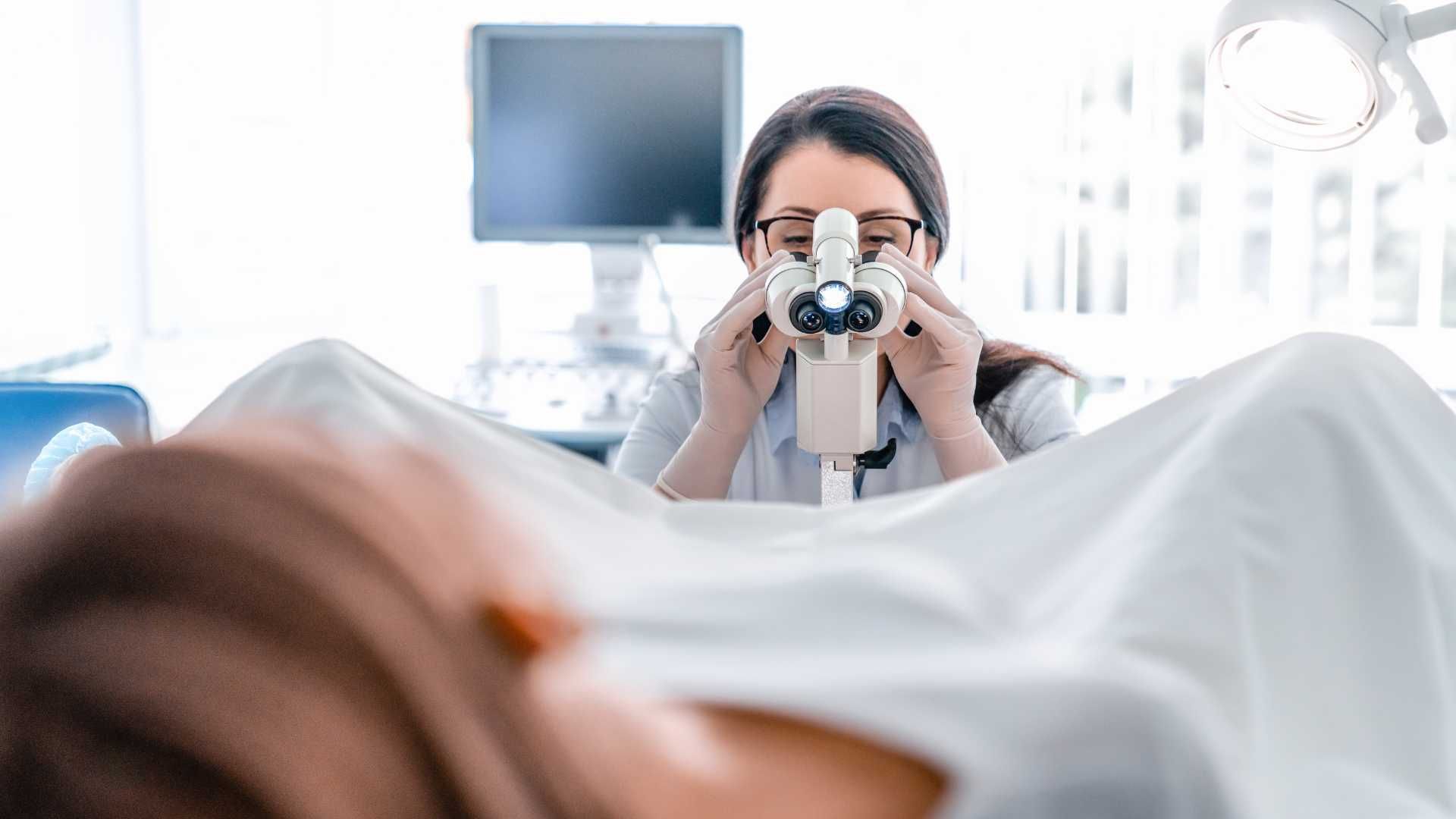 واژینوپلاستی (تنگ کردن واژن)