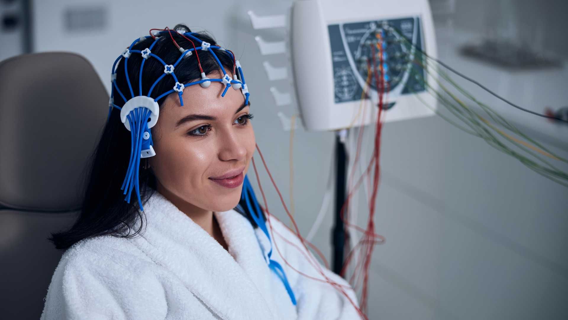 نوار مغز (EEG)