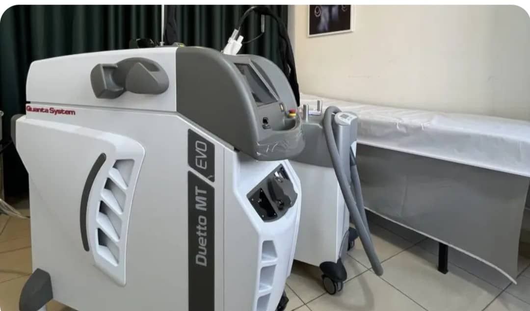 لیزر موهای زائد بانوان و آقایان با دستگاه الکساندرایت دوئتو⚡