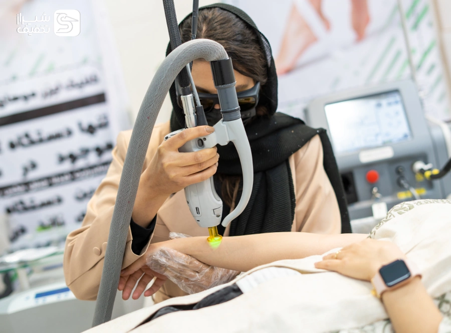 لیزر موهای زائد با دستگاه پلاتینیوم 2023 (بانوان)