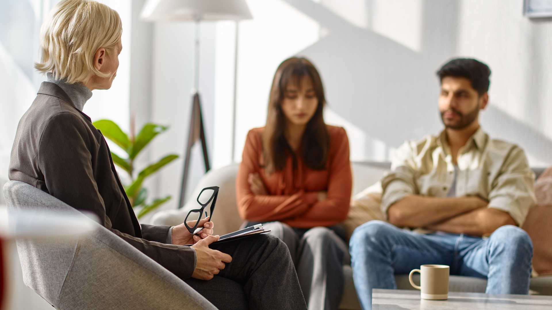 مشاوره حضوری روانشناسی خیانت و شکست عاطفی