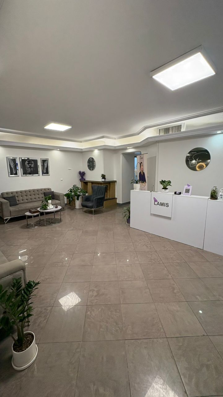 تزریق ژل خط خنده