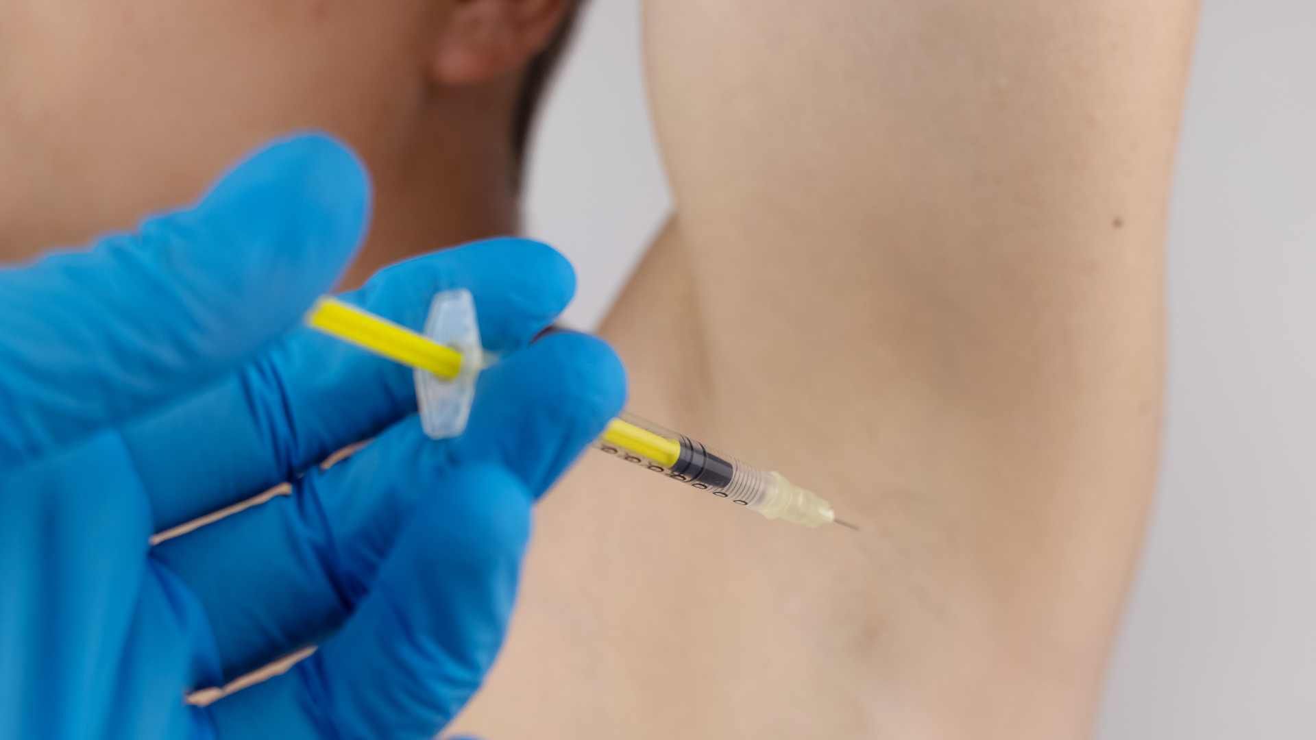 روشن سازی زیر بغل با کربوکسی تراپی