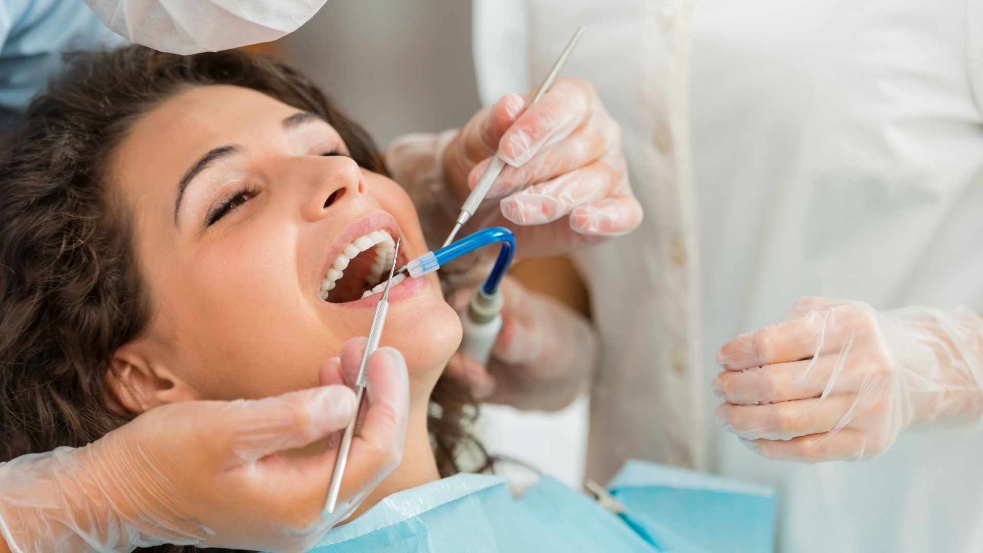 پالپوتومی دندان شیری (هر دندان)