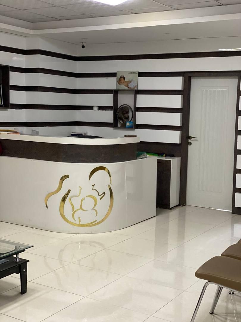 وایتنینگ (رفع تیرگی واژن) به روش کربوکسی تراپی (هر جلسه)