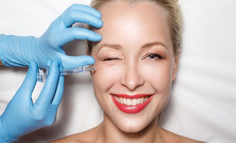 تزریق ژل زیر چشم با برند اینووسنس (1cc)