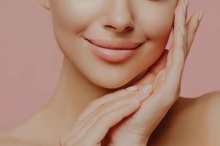 جوانسازی گردن و دکلته با مزوژل پروفایلو (هر جلسه)