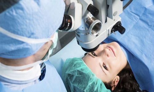 جراحی آب مروارید به روش لیزر فمتو کاتاراکت