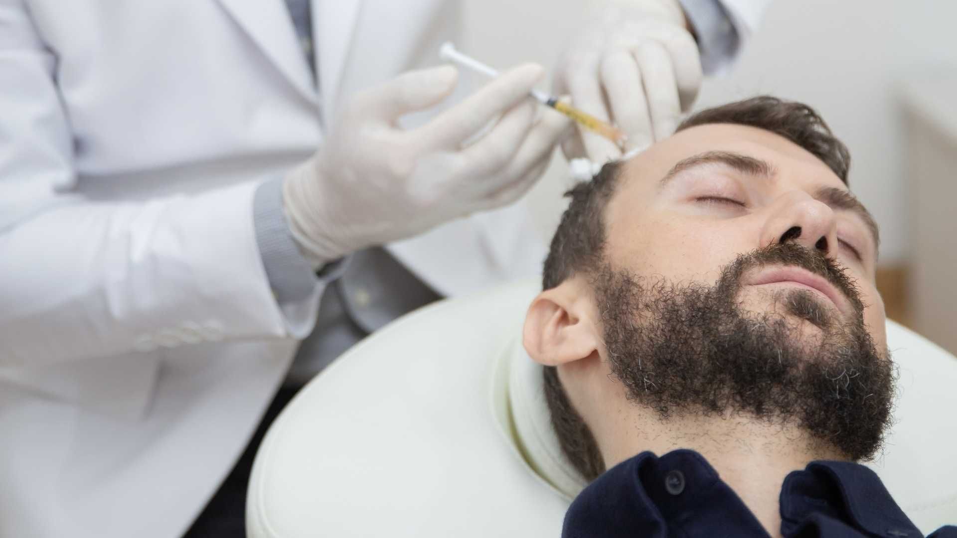 مزوتراپی موی سر با کوکتل مزولایک و میکرونیدلینگ