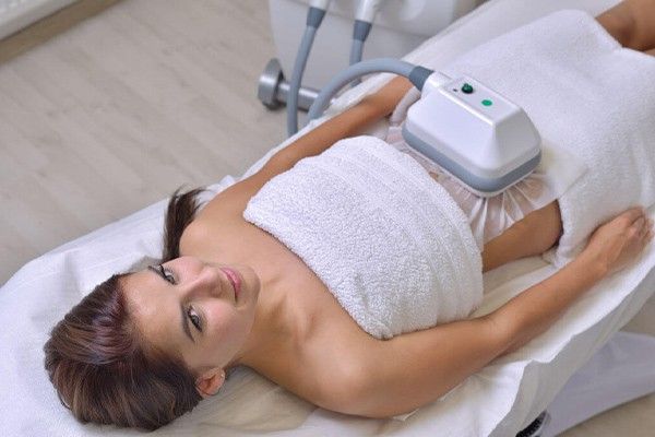 لاغری موضعی بدن با دستگاه RF کویتیشن (هر جلسه)