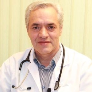 دکتر فریدون آشنایی