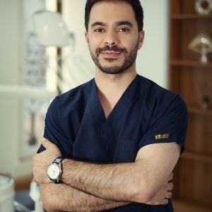 دکتر علیرضا دلربا