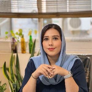 نیلوفر حاج فرج اله