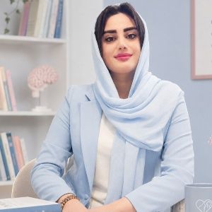 زینب شهبازی