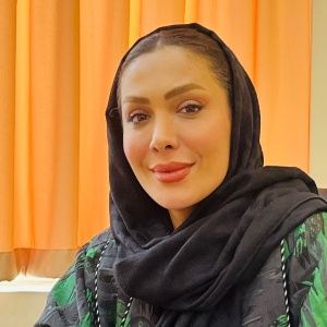 نرگس دوست کارآموز