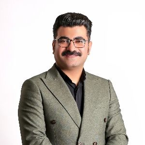 دکتر حامد سجادپور