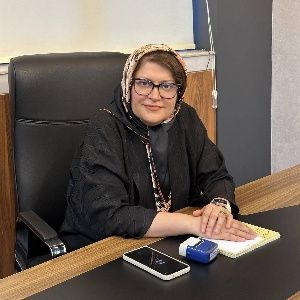 دکتر نیلوفر محمودی