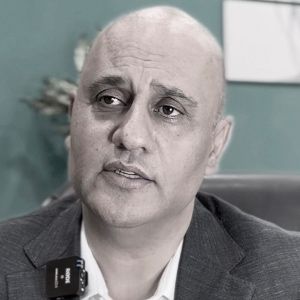 دکتر منصور سعادتی