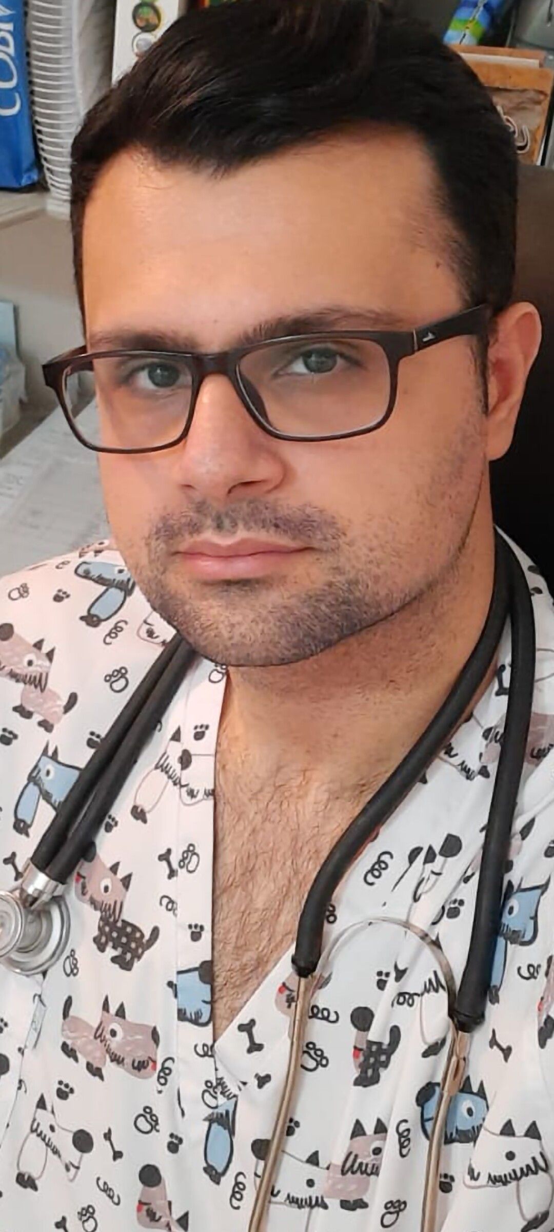 دکتر عادل محبی