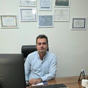 دکتر میلاد زارعی